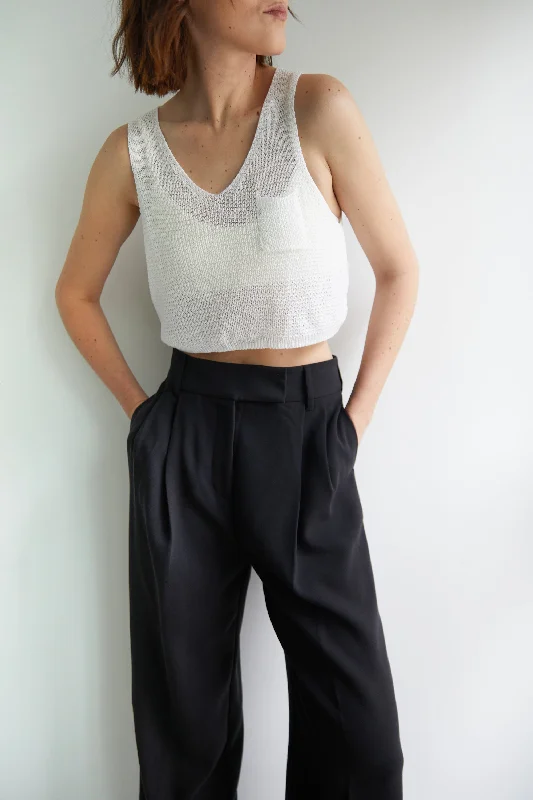 Slightly Flared Design LOOSE KNIT CROPPED TANK