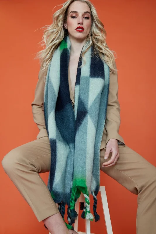 Classic And Versatile Grace Check Wrap