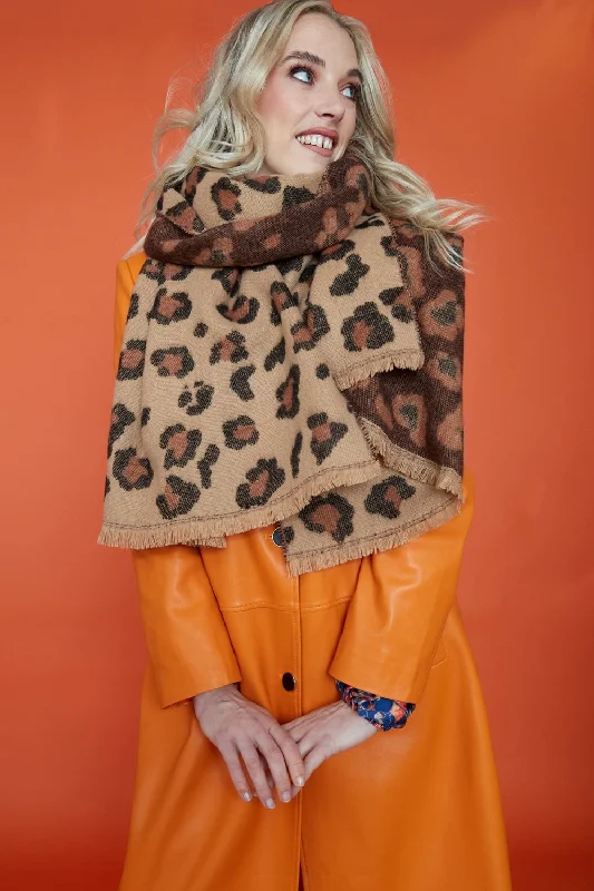 Elegant And Charming Leopard Cashmere Wrap