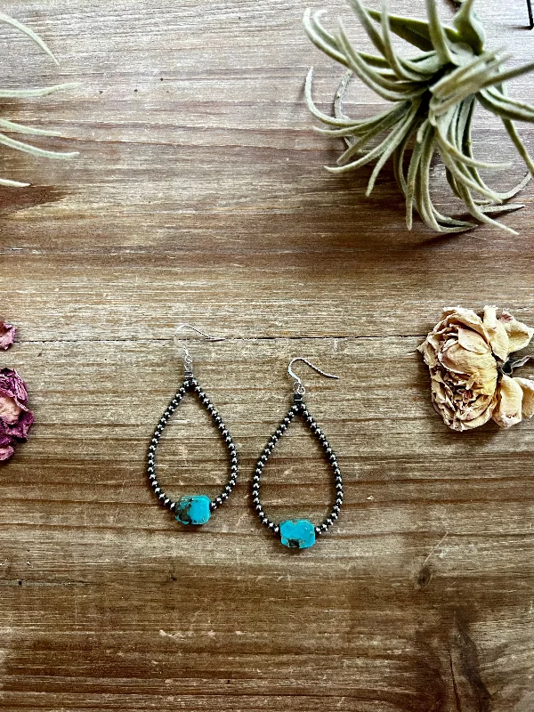 Romantic Data 3 mm Sterling Silver Pearls earrings with real flat turquoise