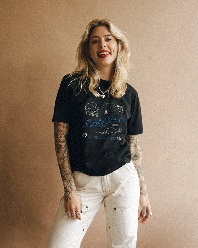Trendy Looks No Trouble Here T-Shirt - Washed Black