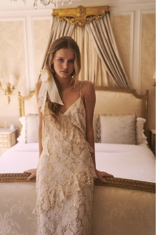 Classic Style Kareen Chantilly Lace Maxi Dress