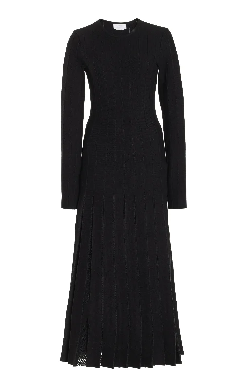 Modern Chic Walsh Knit Pleated Maxi Dress in Black Wool