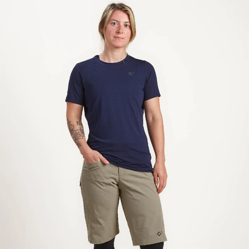 Fashionable And Fashionable Women's TRAIL Access Short