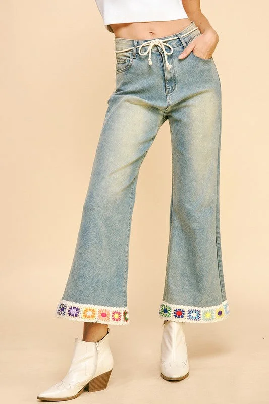 Stylish Wear Crochet Trim Flare Jeans with Pockets