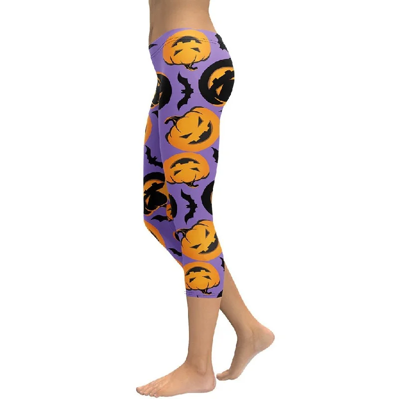 Playful Style Bats and Jack O'Lanterns Capris