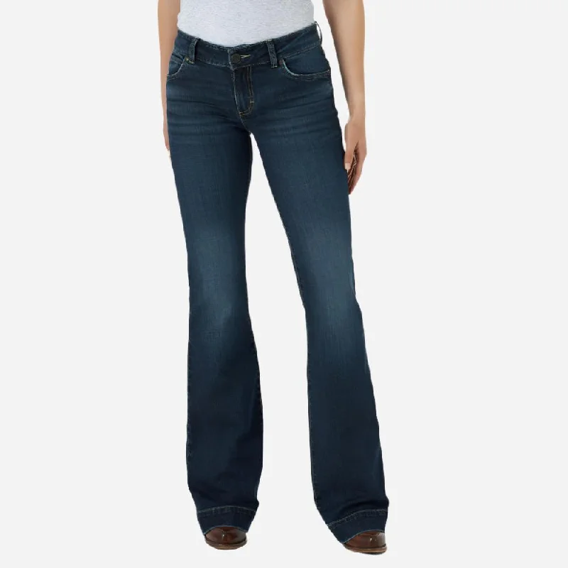 Comfort Fit Wrangler Mae Mid Rise Trouser Jean