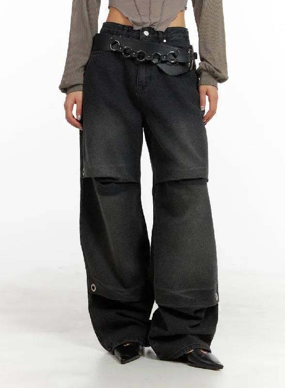 Relaxed And Casual Pintuck Baggy Jeans CA416