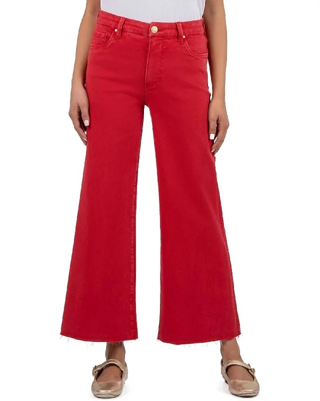 Fashion Design Med High Rise Wide Leg Jean In Cherry